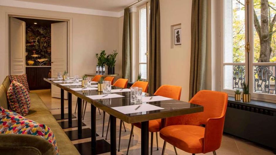 Aiglon Hotel Meeting