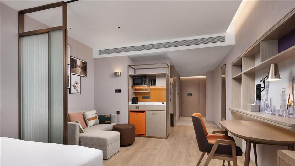 Home2 Suites by Hilton Shanghai Hongqiao Room