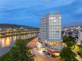 Tru by Hilton Lao Cai City Riverside