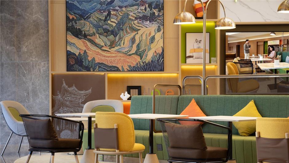 Home2 Suites Hilton KMG Chenggong Lobby