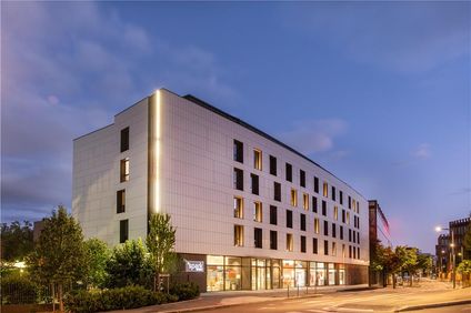 Spark by Hilton Lyon Park Saone