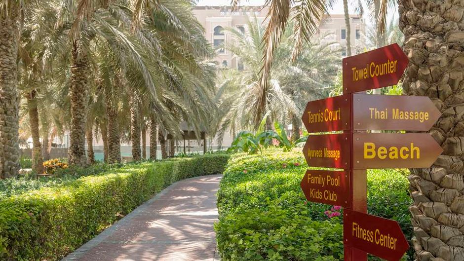 Coral Beach Resort Sharjah Recreation
