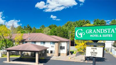 GrandStay Hotel & Suites Minocqua
