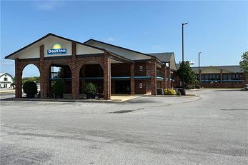 Days Inn by Wyndham Clanton