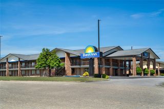 Days Inn by Wyndham Clanton