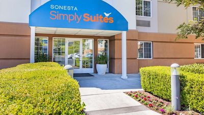 Sonesta Simply Suites Brookhollow