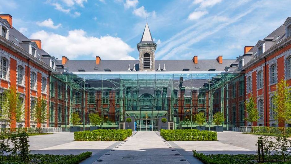 Royal Hainaut Spa & Resort Hotel Exterior