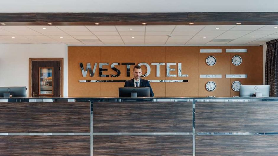 Westotel Taverny - Paris Val-d'Oise Lobby