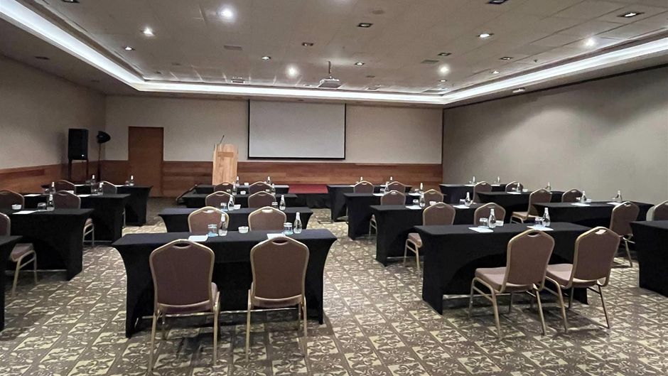 Hotel Cumbres Patagonicas Meeting