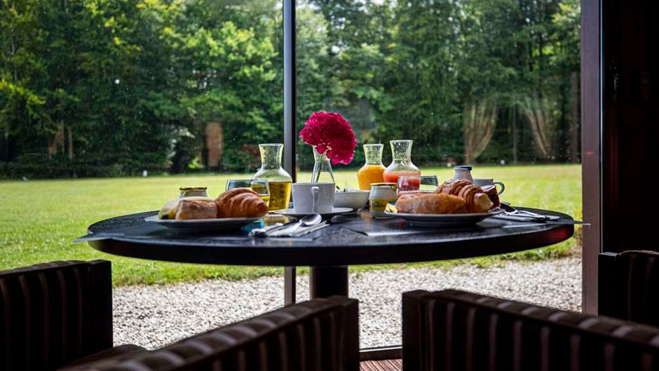 Le Pavillon de Gouffern Restaurant