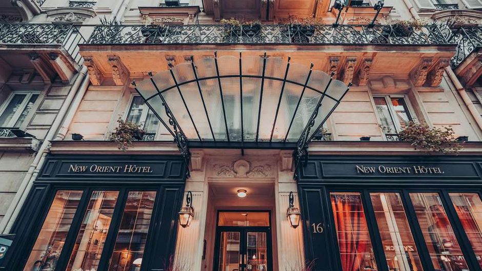 New Orient Hotel Exterior