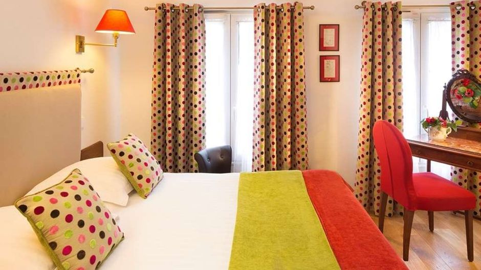 New Orient Hotel Room