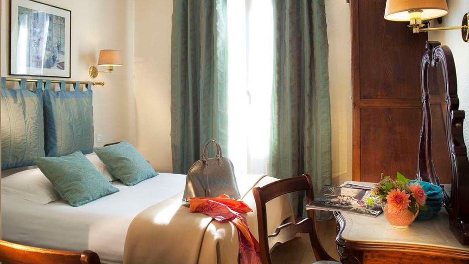 New Orient Hotel Room