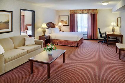 Pomeroy Inn & Suites Chetwynd