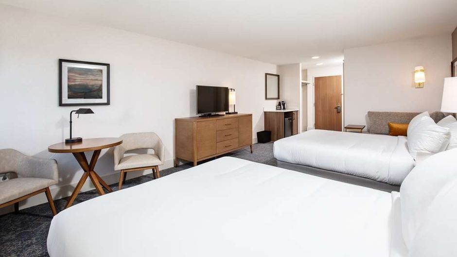 Pomeroy Hotel Fort McMurray Other