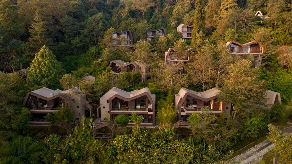 Kavya Himalayas Exterior