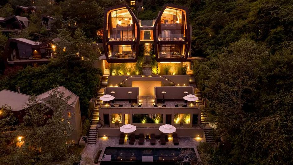 Kavya Himalayas Exterior