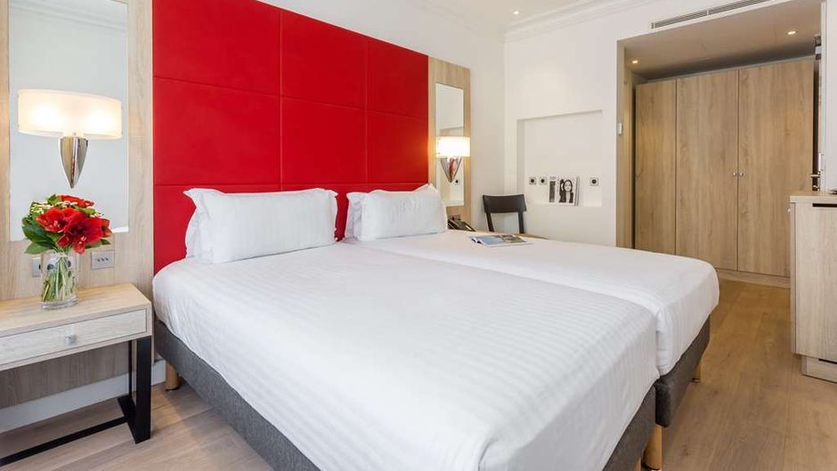 Hotel De Castiglione Room