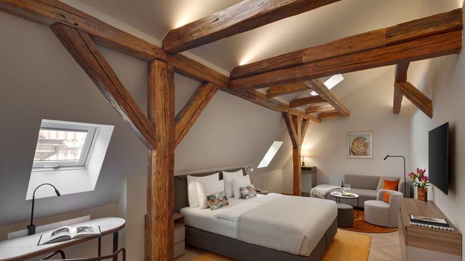 Hotel Bookquet Suite