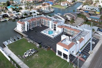 WindWater Hotel and Marina