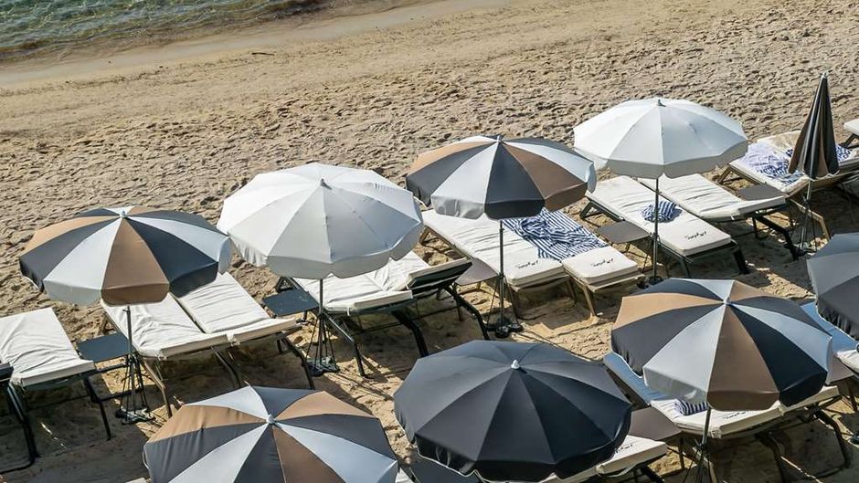 Hotel Ile Rousse Beach