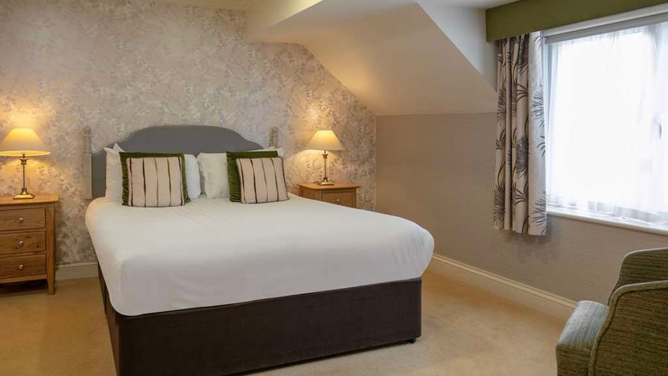 Knights Hill Hotel & Spa Room