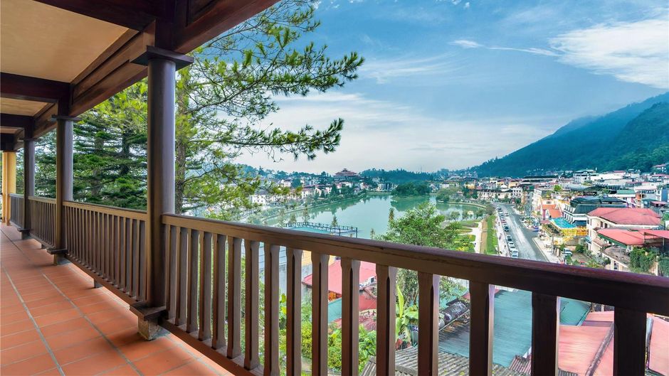 SaPa Mountain Resort Exterior