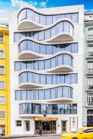 Hotel Opera