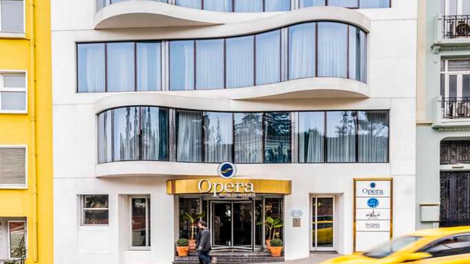 Hotel Opera Exterior