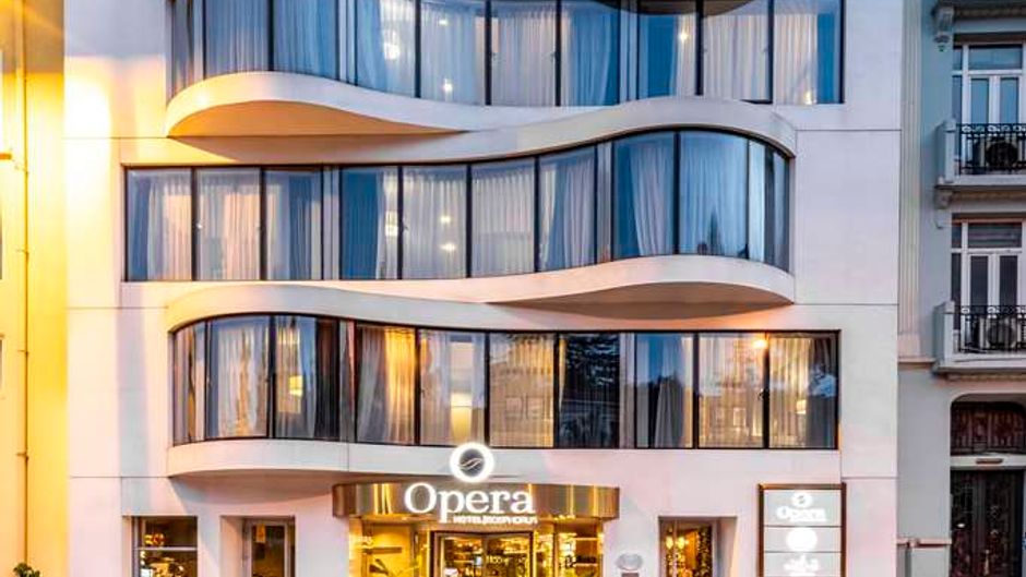 Hotel Opera Exterior