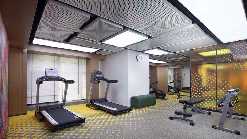Hampton Inn CKG Hongyadong River View Health
