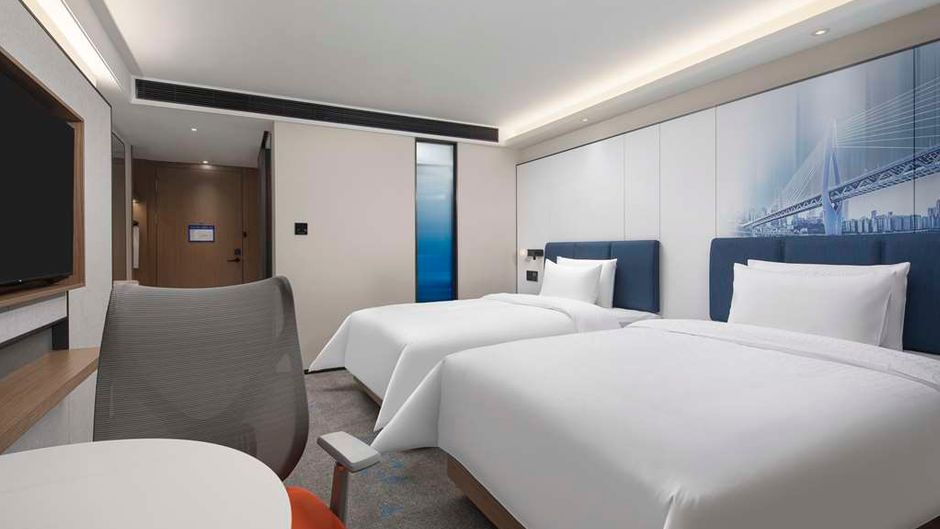 Hampton Inn CKG Hongyadong River View Room