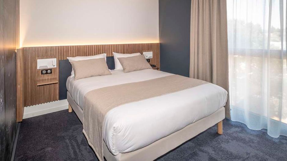 The Originals Le Relais Aubagne Room