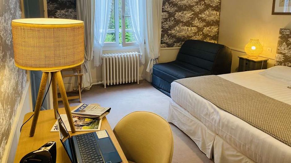 Le Roc Au Chien Hotel Room