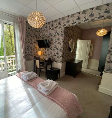 Le Roc Au Chien Hotel