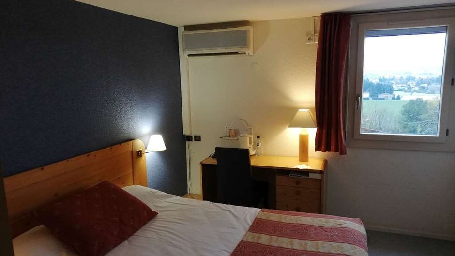 Brit Hotel Vallee Du Lot Room