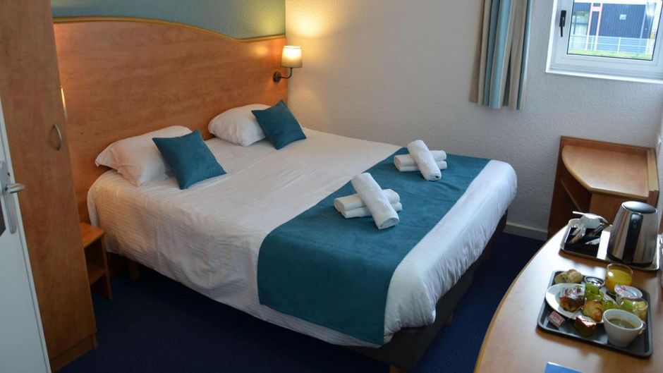 Brit Hotel Caen Herouville Room