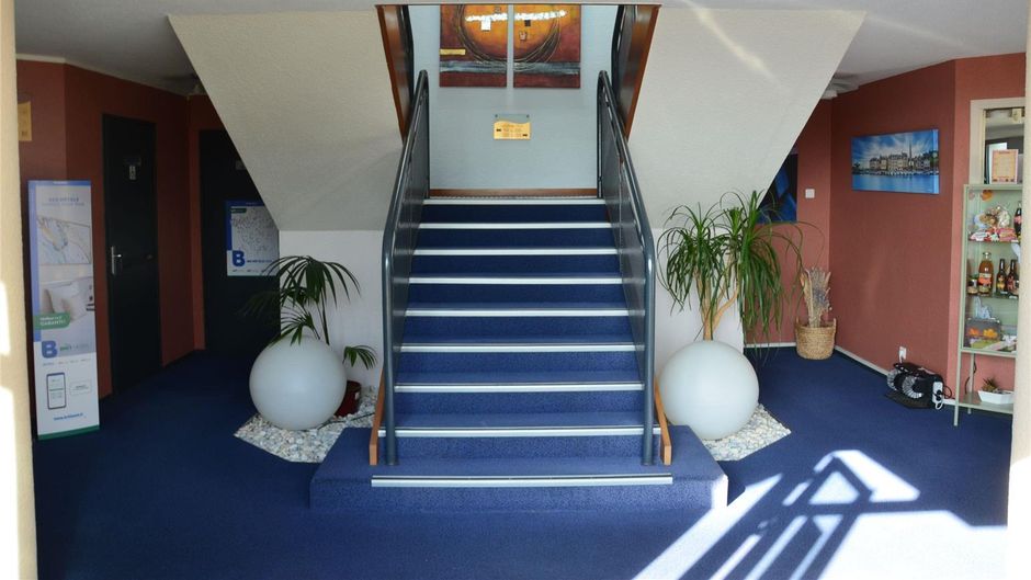 Brit Hotel Caen Herouville Lobby