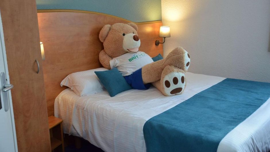 Brit Hotel Caen Herouville Room