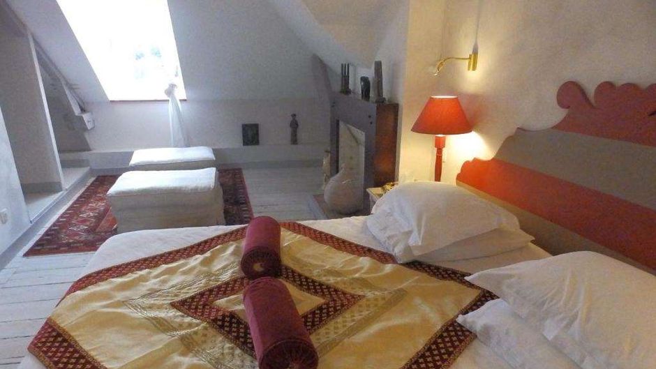 Chateau Du Pin Room