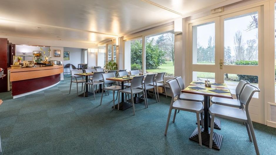 Brit Hotel Le Parc Vichy Restaurant