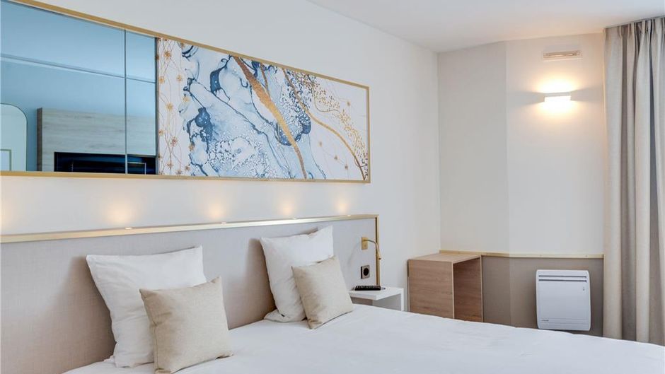 Brit Hotel Orleans Antares Room