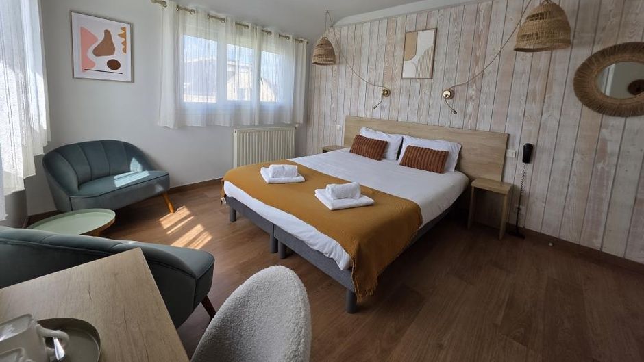 Brit Hotel Des Halles Room