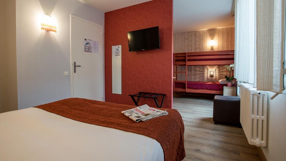 Brit Hotel Des Halles Room