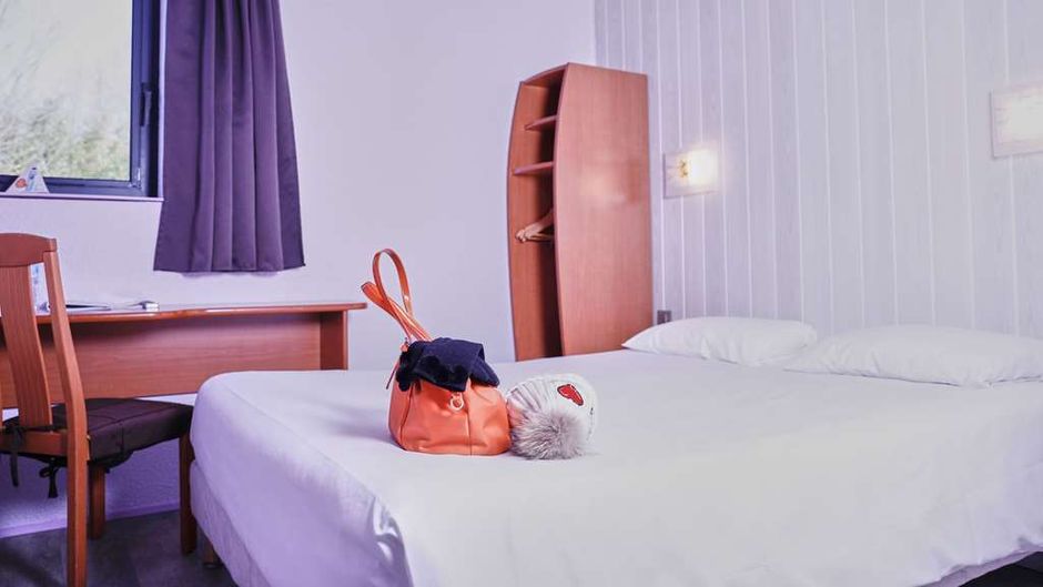Brit Hotel Chambery Room
