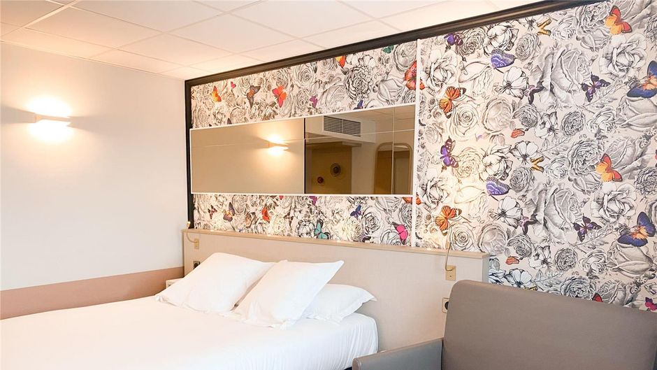Brit Hotel La Beaujoire Room