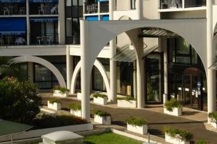 Brit Hotel du Lac