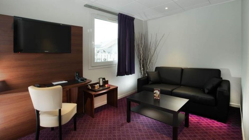 Brit Hotel Le Cheops Tours Room
