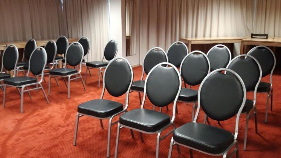 Brit Hotel Le Cheops Tours Meeting