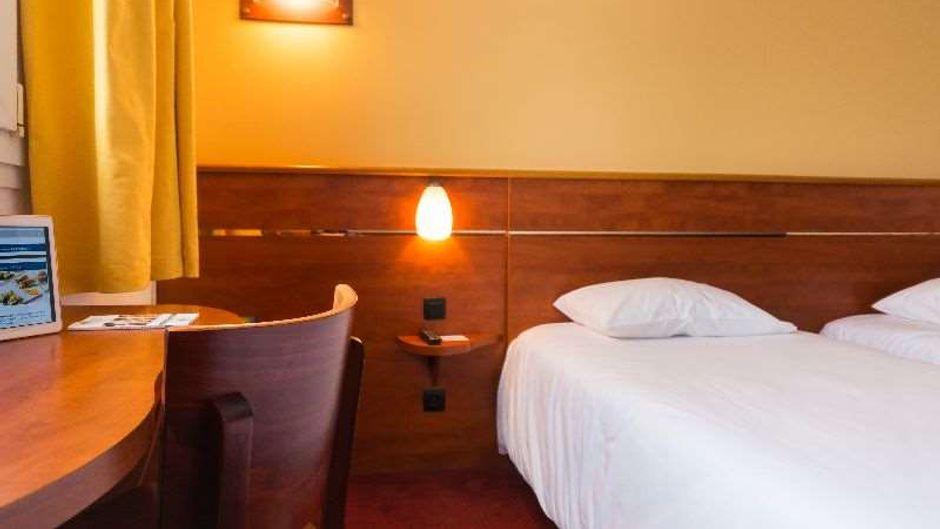 Brit Hotel Rennes Cesson - Le Floral Room